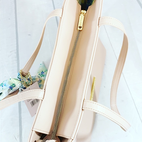 Betsey Johnson Xomya Pink Quilted Blush Tote New - Picture 10 of 15